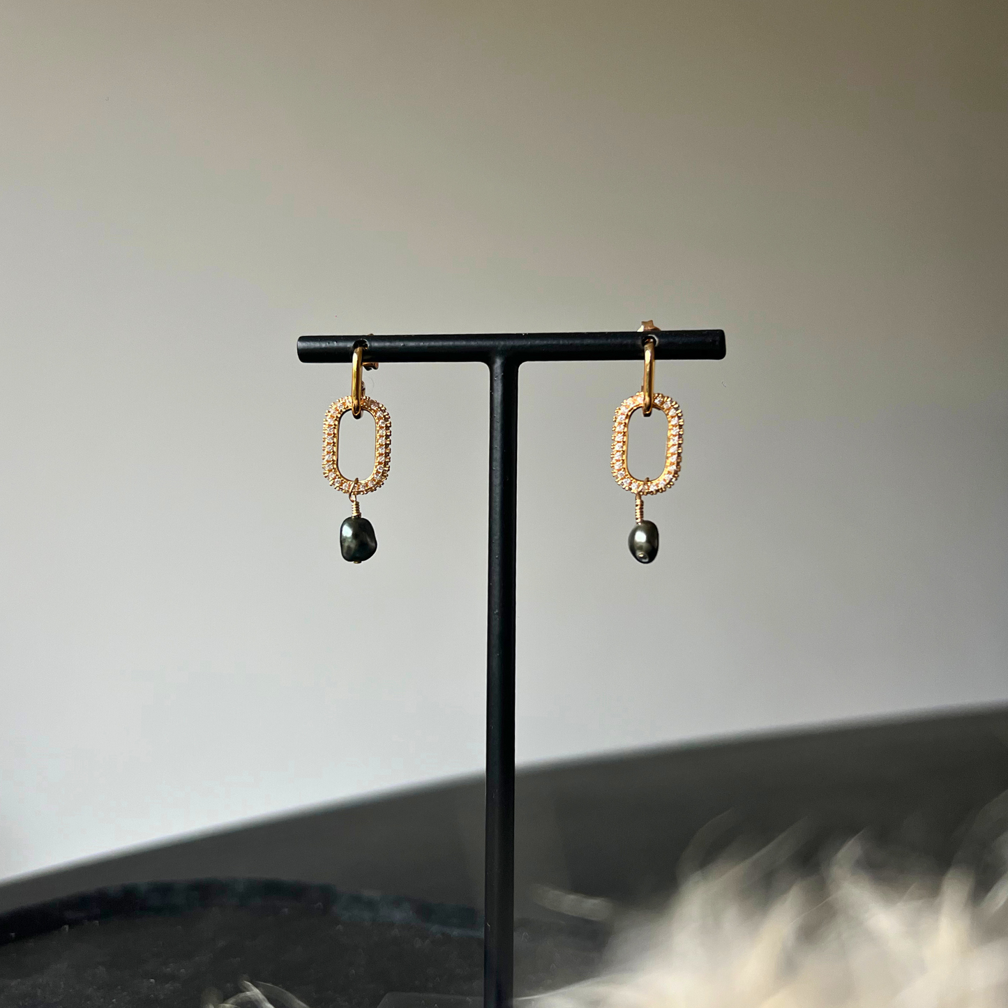 bijoux boucle d'oreille perle keshi de tahiti